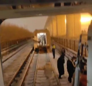 ​现场有乘客受伤！北京地铁最新回应昌平线车厢分离事故