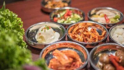 ​简述韩国饮食特点 韩国饮食特点可以概括为